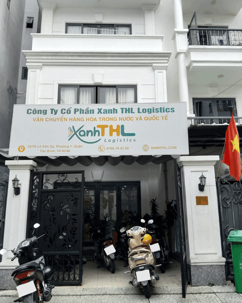 Mặt tiền trụ sở Công ty Cổ phần Xanh THL Logistics tại TP.HCM – đơn vị vận chuyển hàng từ Đức về Việt Nam uy tín, nhanh chóng, tiết kiệm.