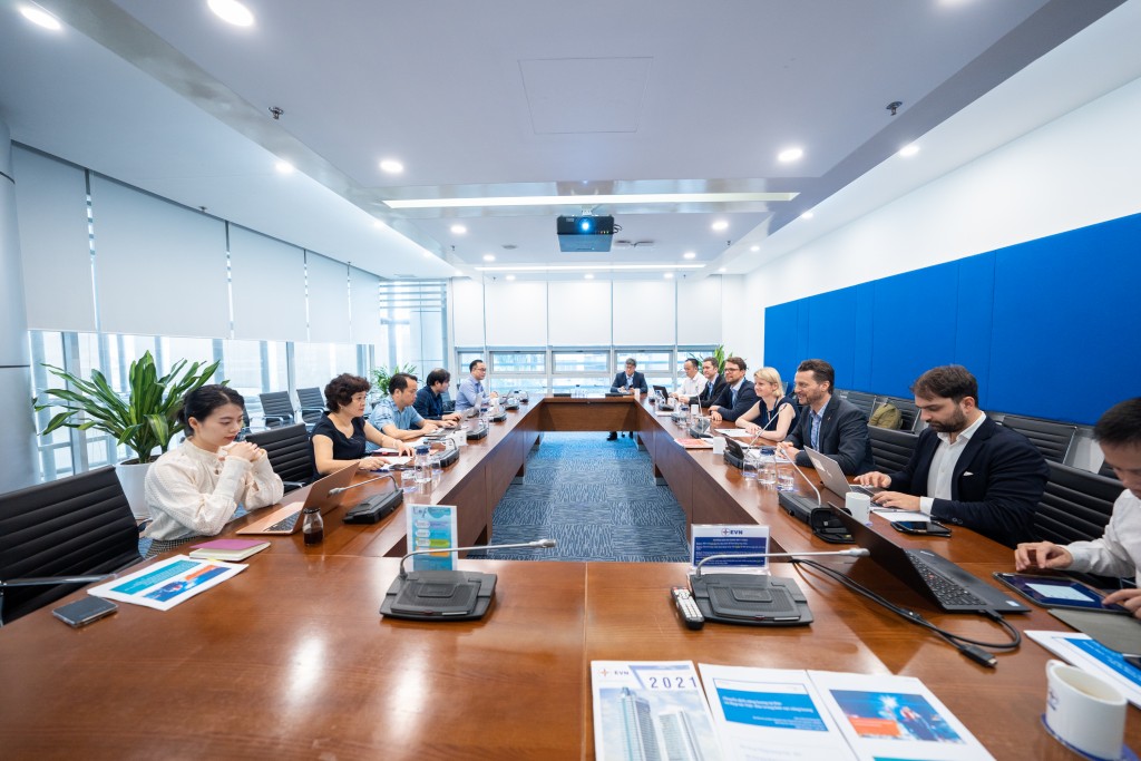 Cuộc họp hợp tác thương mại Đức – Việt về logistics và giải pháp gửi hàng từ Đức về Việt Nam, đặc biệt trong lĩnh vực hydrogen xanh.