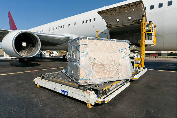 Dịch vụ Air-EU Priority của Xanh THL Logistics – giải pháp logistics xanh vận chuyển hàng đi Châu Âu nhanh 7–15 ngày, phù hợp hàng giá trị cao và cần bảo quản đặc biệt.