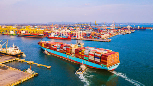 Vận chuyển đường biển SEA trong bảng giá gửi hàng từ Nhật về Việt Nam với chi phí bao thuế, phù hợp hàng nặng và gửi theo lô