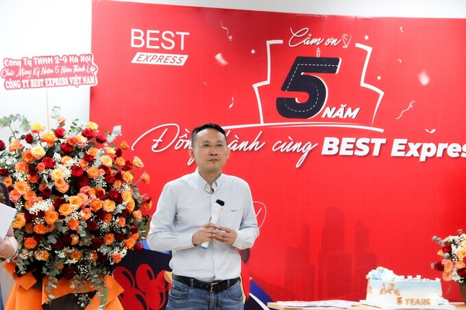 Ông Eric Liang - Tổng giám đốc BEST Inc. Việt Nam chia sẻ về chặng đường 5 năm phát triển của đơn vị. Ảnh: BEST Inc. Việt Nam